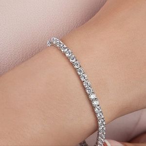 PAVOI Jewelry White Gold Tennis Bracelet. New in box. Great Christmas gift 🎁